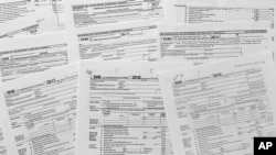 Salinan laporan pajak individu mantan Presiden AS Donald Trump dan mantan ibu negara Melania Trump dari tahun 2015 hingga 2020, dirilis pada hari Jumat, 30 Desember 2022. 