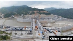 位于老挝三亚布里省湄公河上的一座水电站大坝 。（资料照片）
