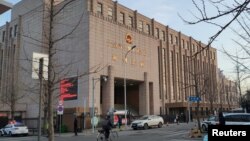 判处加拿大籍被告人罗伯特·谢伦伯格死刑的大连市中级人民法院大楼。（2019年1月14日）