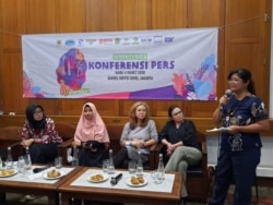 Konferensi pers Hari Perempuan Internasional 2020 di Jakarta, Rabu, 4 Maret 2020. (Foto: Fathiyah Wardah/VOA)