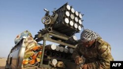 Các cuộc không kích của quốc tế nhắm vào binh sĩ của ông Gadhafi giúp lực lượng chống chính phủ chiếm lại một số lãnh thổ trong vài ngày qua