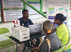 Loket pendaftaran BPJS Kesehatan hingga ke daerah-daerah terpencil untuk memaksimalkan layanan. (Foto: Humas BPJS Kesehatan)