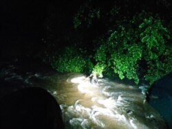 Tim menyusuri Sungai Sempor di Sleman yang menjadi lokasi kegiatan Pramuka. (Foto: BPBD DIY)