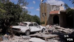 Desa-desa di dekat perbatasan di Lebanon selatan telah berubah menjadi kota hantu. (Ethel Bonet/VOA)