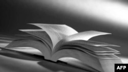 Kiểm duyệt sách và kịch nghệ