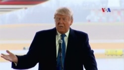 Donald Trump bị các đối thủ công kích Donald Trump bị các đối thủ công kích