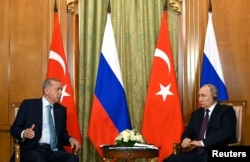 俄罗斯总统普京与土耳其总统埃尔多安在索契举行会谈。（2023年9月4日）