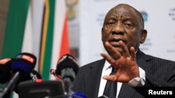 Le président sud-africain Cyril Ramaphosa lors d'une conférence de presse.
