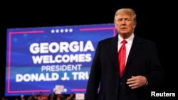 Mutungamiri wenyioka yeAmerica VaDonald Trump