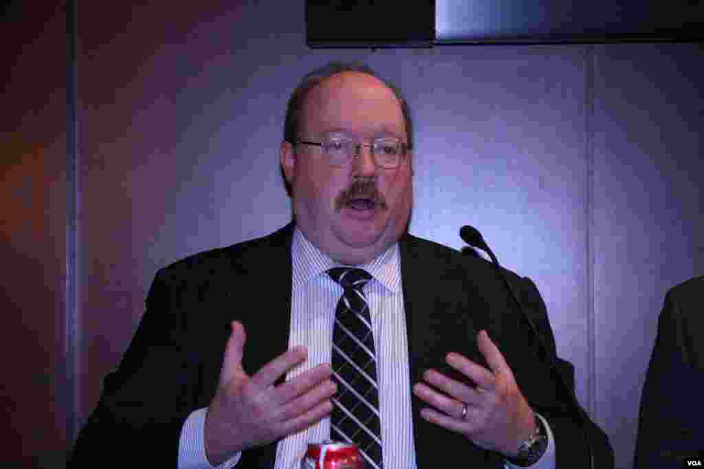 国际评估及战略中心资深研究员费舍尔(Richard Fisher)