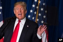 Republican presidential candidate Donald Trump gives a foreign policy speech at the Mayflower Hotel in Washington, April 27, 2016.