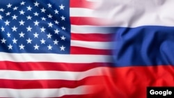 Ilustracija: Kombinacija preklapajućih nacionalnih zastava Sjedinjenih Država i Rusije