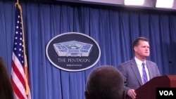 美国国防部助理部长薛瑞福2019年5月3日主持中国军力报告发布会（美国之音黎堡）