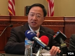 前台湾行政院长江宜桦 (美国之音钟辰芳拍摄)