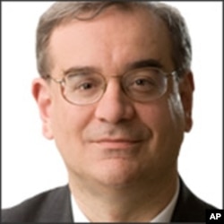 移民研究中心执行主任马克·柯里克里安