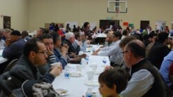 Acara berbuka puasa di Masjid Islamic Society of Greater Chattanooga, TN sebelum terjadi pandemi COVID-19 (foto: courtesy).