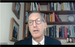 Edvard P. Džozef, predavač na Univerzitetu “Džons Hopkins”, SAIS, Institut za spoljnu politikugovori na tribini Beogradskog centra za bezbednosnu politiku o politici SAD prema Zapadnom Balkanu, preko platforme Zoom, 29. marta 2021. (Foto: Skrinšot)