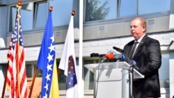 Eric Larson, američki savjetnik u Uredu za borbu protiv korupcije KS