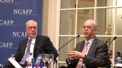 东亚政策研究中心和布鲁金斯学会的高级研究员李维亚（Evans J.R. Revere， 左）和美国前负责亚太事务的助理国务卿丹尼尔·拉塞尔（Daniel Russel）(方冰拍摄)