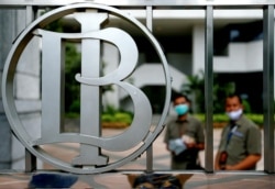 Logo Bank Indonesia di kantor pusat Bank Indonesia, Jakarta, 2 September 2020. (REUTERS/Ajeng Dinar Ulfiana/File Photo)