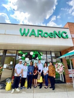 Peresmian supermarket WARoeNG di Chicago (dok: Tasya Hardono)