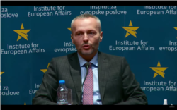 Akeksandar Olenik, advokat