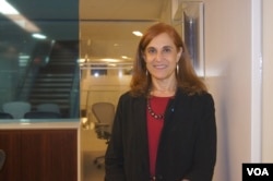 战略与国际研究中心学者葛莱仪接受美国之音采访。（美国之音平章拍摄）