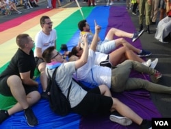 Beogradski Prajd pod parolom "Ne odričem se", održan je u Beogradu, 15. septembra 2019. (Foto: Veljko Popović, VoA)