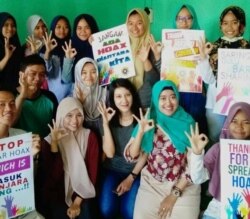Aktivis Mafindo Mojokerto saat akan kampanye antihoaks. (Foto: Courtesy/Mafindo Mojokerto)