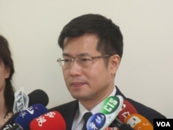 民进党立委罗致政