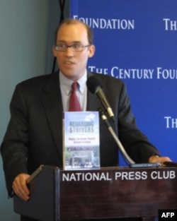 新书主编理察德.卡兰伯格