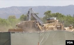 朗诗绿色地产的郊区住房项目（美国之音国符拍摄）