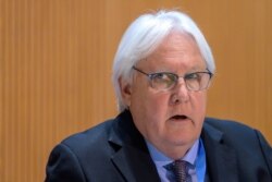 Wakil Sekjen PBB untuk Urusan Kemanusiaan dan Koordinator Bantuan Darurat Martin Griffiths, dalam konferensi pers di Jenewa, 13 September 2021. (Foto: Fabrice COFFRINI / AFP)