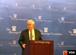 美国前议长纽特·金里奇星期二（12月13日）在华盛顿传统基金会发表演讲。