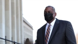 劳埃德·奥斯汀(Lloyd J. Austin)2021年1月22日抵达五角大楼开始他作为美国国防部长的首日工作（路透社）