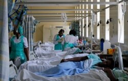 Suasana di salah satu bangsal Rumah Sakit Nasional Kenyatta di Nairobi, Kenya, 19 Juli 2017. (Foto: dok)