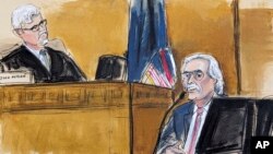 Izdavač tabloida Dejvid Peker i sudija Huan Merčan na sudskoj skici tokom suđenja Donaldu Trampu (Foto: AP/Elizabeth Williams)