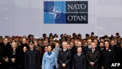 Generalni sekretar NATO, Jens Stoltennberg, princeza Viktorija i švedski premijer Ulf Kirsteršon na ceremoniji podizanja zastave Švedske u sedištu NATO, 11. marta 2024.
