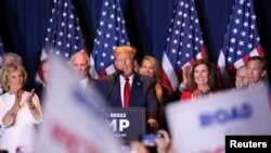 Kandidat presiden dari Partai Republik dan mantan Presiden AS Donald Trump menjadi tuan rumah pesta pemilihan pendahuluan presiden Partai Republik Carolina Selatan di Columbia, Carolina Selatan, AS, Sabtu, 24 Februari 2024. (Foto: Alyssa Pointer/Reuters)