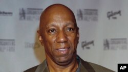 Baret Strong na ceremoniji prijema u Hol slavnih pop muzike, 10. juna 2004.