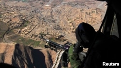 Lực lượng Pakistan oanh kích nơi ẩn náu của các phần tử chủ chiến.