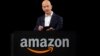 Tỉ phú Jeff Bezos, người sáng lập và chủ nhân của công ty mua hàng trực tuyến Amazon.com, là chủ nhân mới của báo The Washington Post
