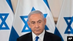Perdana Menteri Israel Benjamin Netanyahu dalam pengarahan kepada para duta besar untuk Israel, di pangkalan militer Hakirya, di Tel Aviv, Israel, Rabu,19 Mei 2021. (Foto: Sebastian Scheiner/Pool/AP)