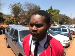 FILE - Peter Gabriel Magombeyi, acting president of the Zimbabwe Hospital Doctors Association, pictured in Harare in Sept. 3, 2019, was reportedly abducted from his home.(C. Mavhunga/VOA)