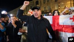 Demonstracije u centru Tbilisija (Foto: AP/Zurab Tsertsvadze)