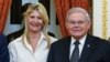 Senator Robert Menendez i njegova supruga Nadin (Foto: AP/Susan Walsh)