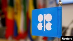 Logo Organisasi Negara-Negara Pengekspor Minyak (OPEC) di kantor pusat OPEC di Wina, Austria, 7 Desember 2018. (Foto: Reuters)