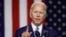 លោក Joe Biden បេក្ខជន​ប្រធានាធិបតី​សហរដ្ឋ​អាមេរិក ថ្លែង​ក្នុង​យុទ្ធនាការ​ឃោសនា​នៅ​ទីក្រុង Wilmington រដ្ឋ Delaware សហរដ្ឋ​អាមេរិក​ កាល​ពី​ថ្ងៃ​ទី​១៤ កក្កដា ២០២០។