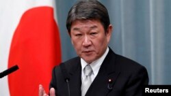 រូបឯកសារ៖ រដ្ឋមន្ត្រី​ការបរទេស​ជប៉ុន​លោក Toshimitsu Motegi ចូលរួម​ក្នុង​សន្និសីទ​សារព័ត៌មាន​មួយ​នៅក្នុង​ទីក្រុង​តូក្យូ​នៃ​ប្រទេស​ជប៉ុន កាលពី​ថ្ងៃទី១១ ខែកញ្ញា ឆ្នាំ២០១៩។