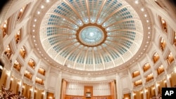 罗马尼亚议会大厦内部